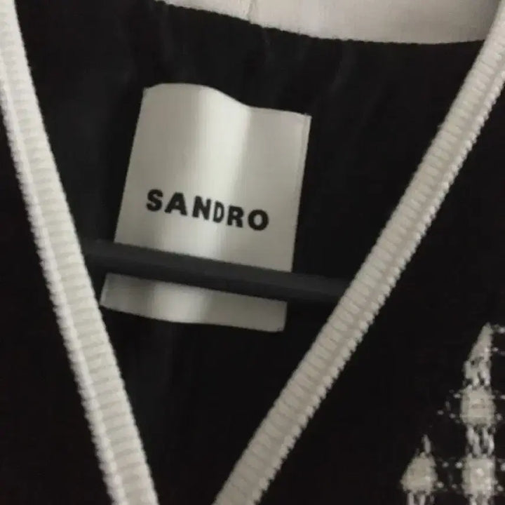 [BUNJANG] Sandro Crop Knit Jacket / 산드로 크롭 니트 자켓