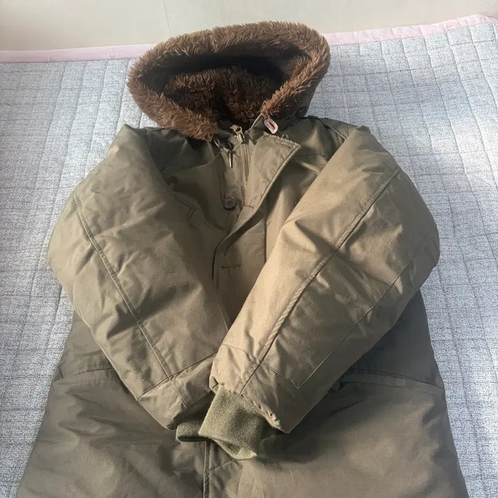 [BUNJANG] Eddie Bauer B-9 Winter Jacket (S) / 에디바우어 B-9 S 사이즈 팝니다