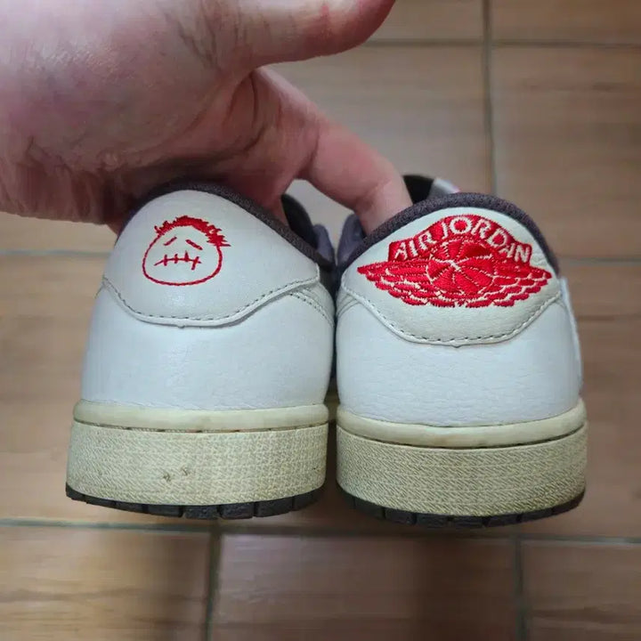 [BUNJANG] Nike Travis Scott Jordan 1 Low OG Sneakers / [265] 나이키 조던1 로우 OG 트래비스 스캇 세일 앤 리저록