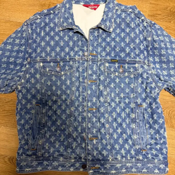 [BUNJANG] Supreme Hole Punch Denim Trucker / [M]슈프림 홀 펀치 데님 트러커