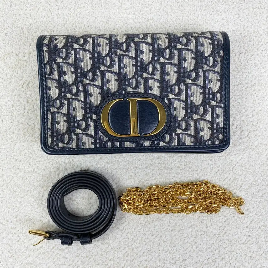 [BUNJANG] Dior Montaigne Shoulder Bag 2-in-1 Pouch / 디올 숄더백 몽테인 투인원 파우치
