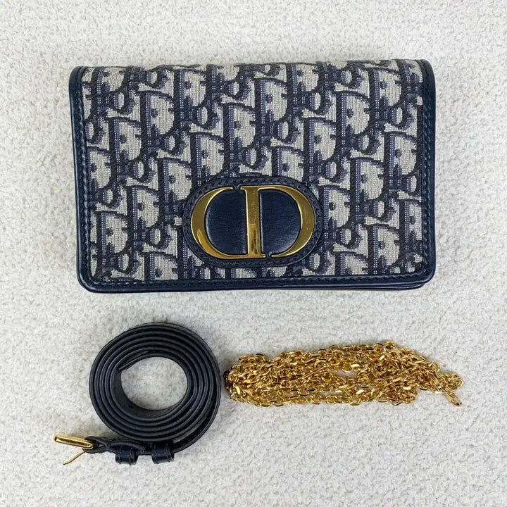 [BUNJANG] Dior Montaigne Shoulder Bag 2-in-1 Pouch / 디올 숄더백 몽테인 투인원 파우치