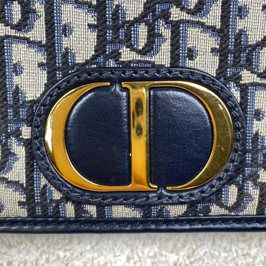 [BUNJANG] Dior Montaigne Shoulder Bag 2-in-1 Pouch / 디올 숄더백 몽테인 투인원 파우치