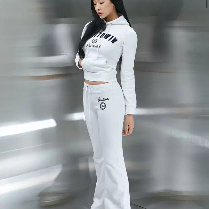 [BUNJANG] Born To Win Patch Slim Fit Hoodie / (1사이즈) 본투윈 여성 후드티 PATCH SLIM FIT HOODIE