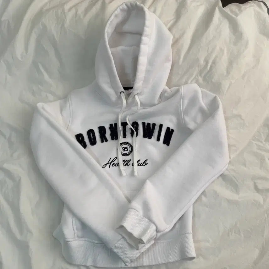 [BUNJANG] Born To Win Patch Slim Fit Hoodie / (1사이즈) 본투윈 여성 후드티 PATCH SLIM FIT HOODIE
