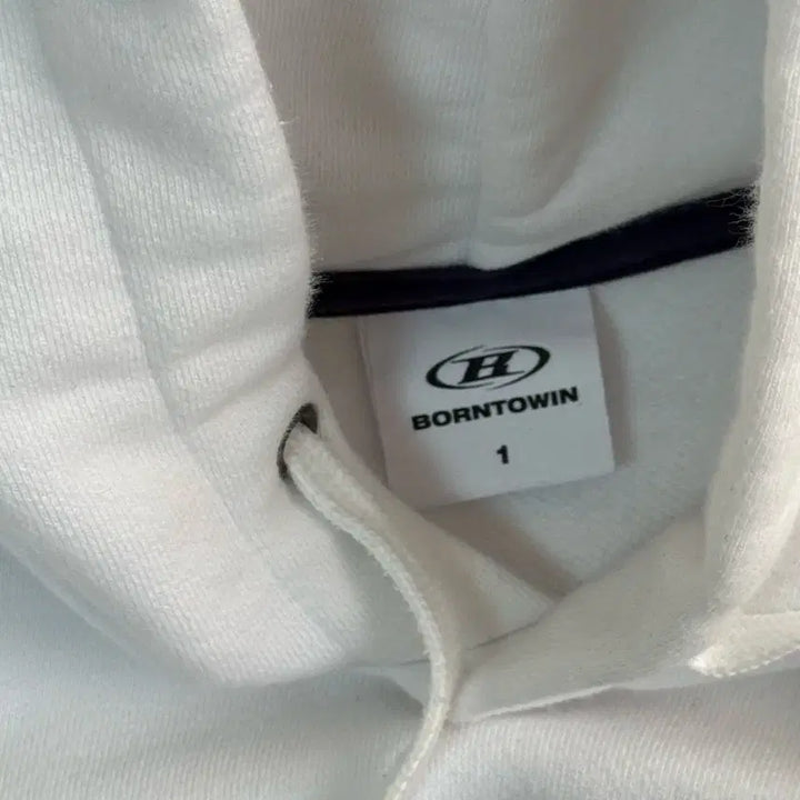 [BUNJANG] Born To Win Patch Slim Fit Hoodie / (1사이즈) 본투윈 여성 후드티 PATCH SLIM FIT HOODIE