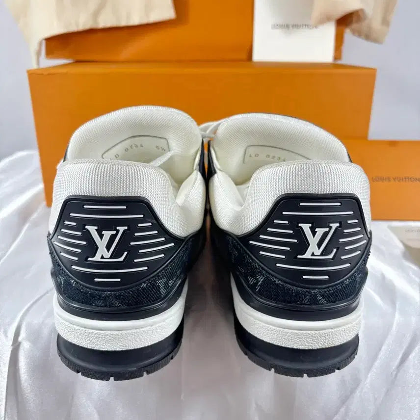 [BUNJANG] Louis Vuitton LV Trainer Sneakers Black / (정품)루이비통 LV 트레이너 스니커즈 블랙