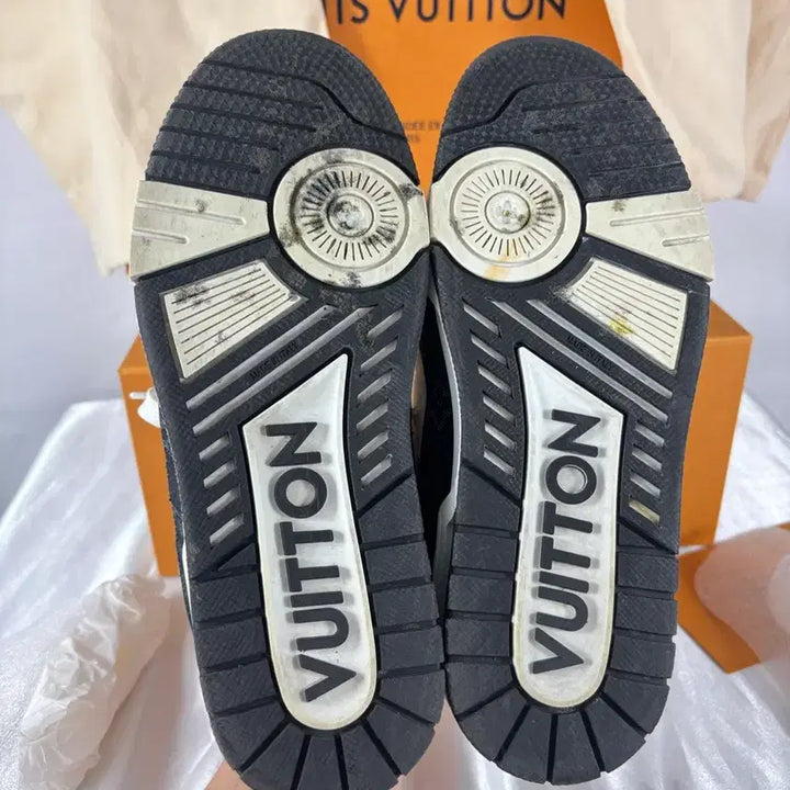 [BUNJANG] Louis Vuitton LV Trainer Sneakers Black / (정품)루이비통 LV 트레이너 스니커즈 블랙