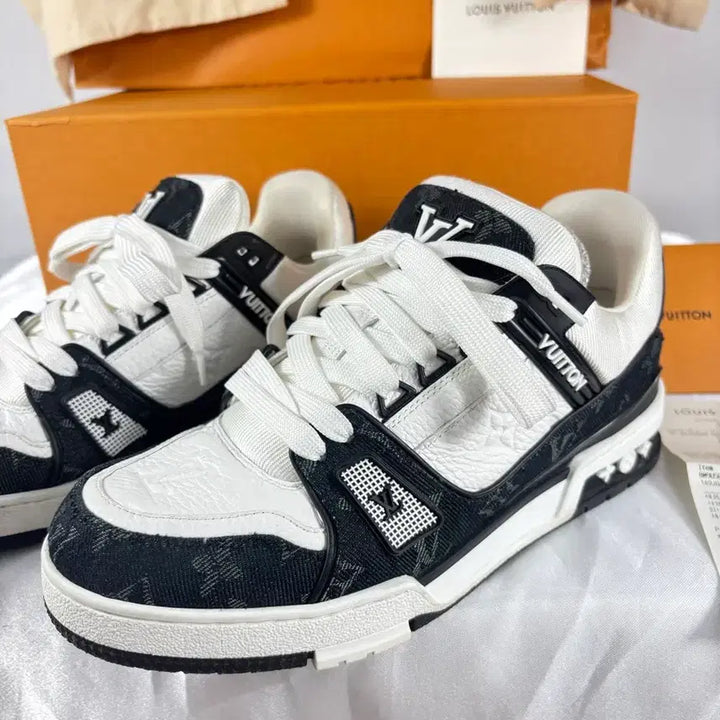 [BUNJANG] Louis Vuitton LV Trainer Sneakers Black / (정품)루이비통 LV 트레이너 스니커즈 블랙
