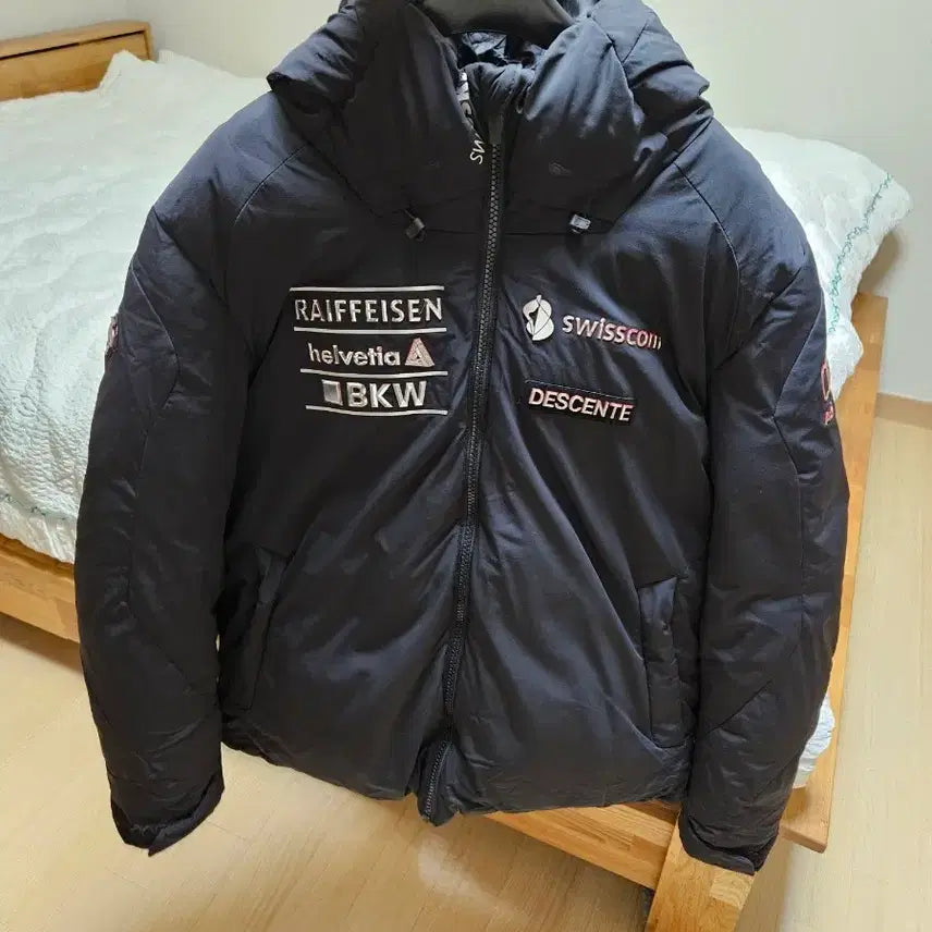 [BUNJANG] Descente Audi Padded Jacket (Size 90) / 데상트 아우디 패딩팔아요(90)