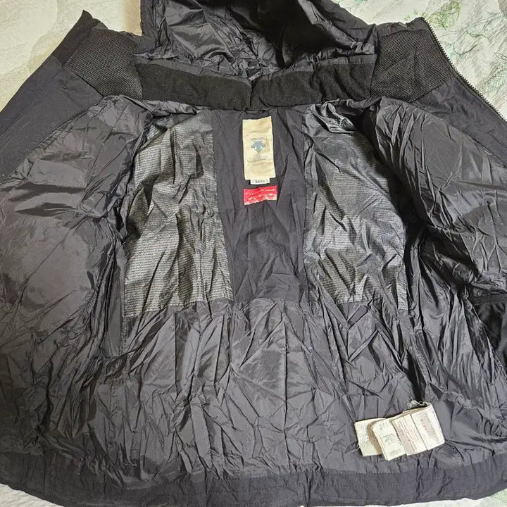 [BUNJANG] Descente Audi Padded Jacket (Size 90) / 데상트 아우디 패딩팔아요(90)