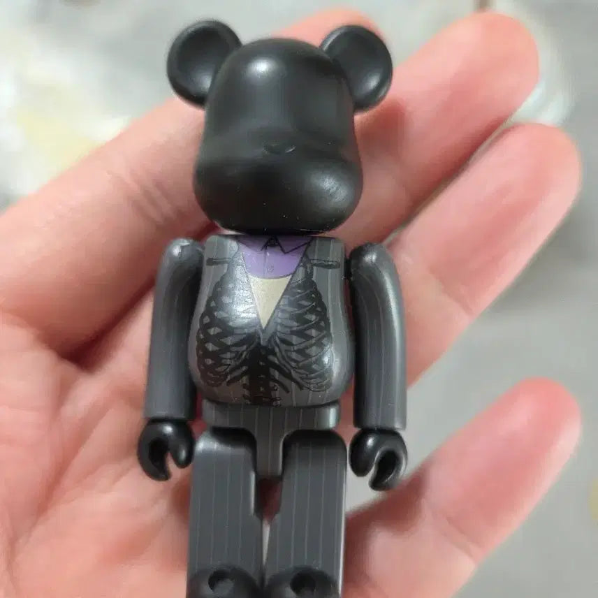 [BUNJANG] Undercover x Isetan Bearbrick 100% Figure / 베어브릭 이세탄기념 호러계열 언더커버 100% 단품 팝니다