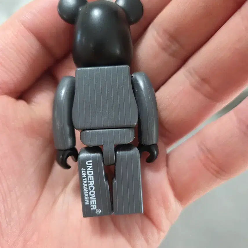 [BUNJANG] Undercover x Isetan Bearbrick 100% Figure / 베어브릭 이세탄기념 호러계열 언더커버 100% 단품 팝니다