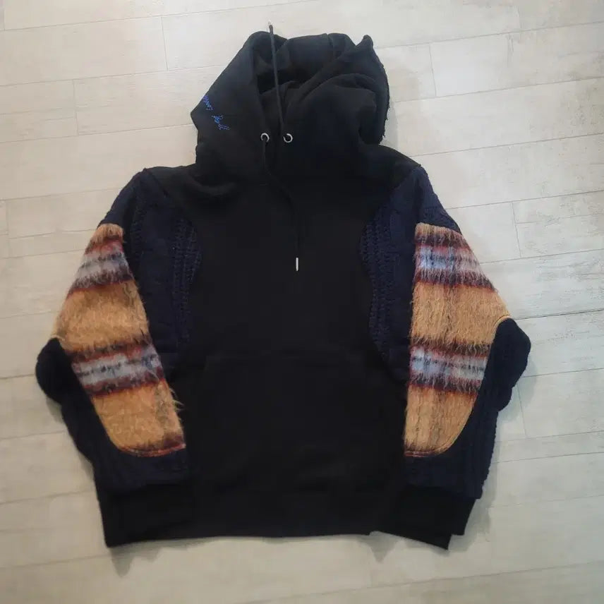 [BUNJANG] Andersson Bell Antwerp Contrast Hoodie (M) / 앤더슨벨 패브릭 컨트라스트 앤트워프 후디 M