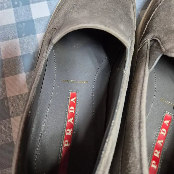 [BUNJANG] Prada Suede Slip-on Gray / 프라다 스웨이드 슬립온 그레이