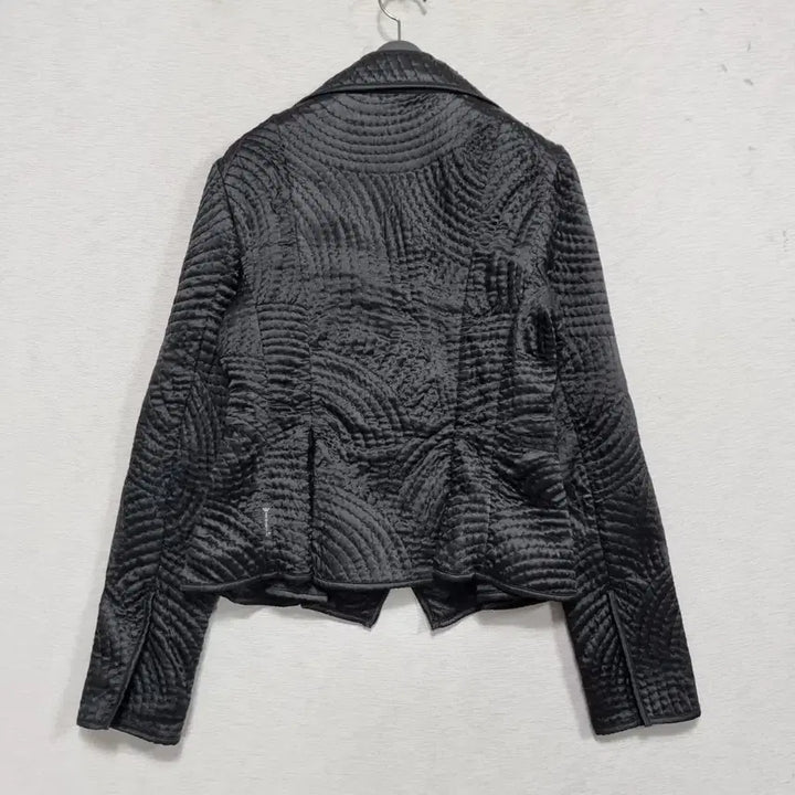 [BUNJANG] Armani Jeans Quilted Jacket (Women's 55) / ㅡ알마니진스 퀼팅자켓 여40(55) ㅡ0114