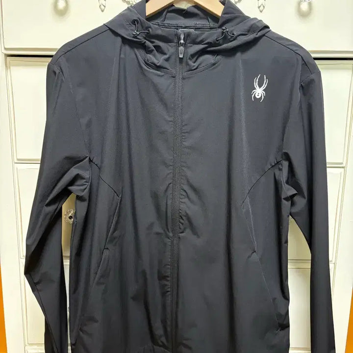 [BUNJANG] Spider Windbreaker Jacket / 스파이더 바람막이