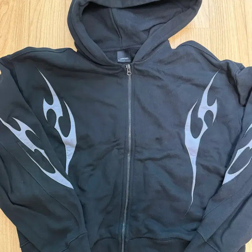 [BUNJANG] VECNA Hoodie (Size L) / 베크나 후드집업 L