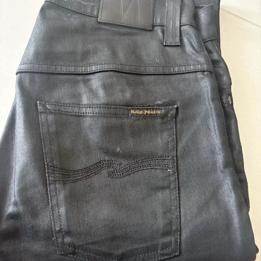 [BUNJANG] Nudie Jeans Dry Black Coated Jeans / 누디진 드블코 블랙 33사이즈 판매
