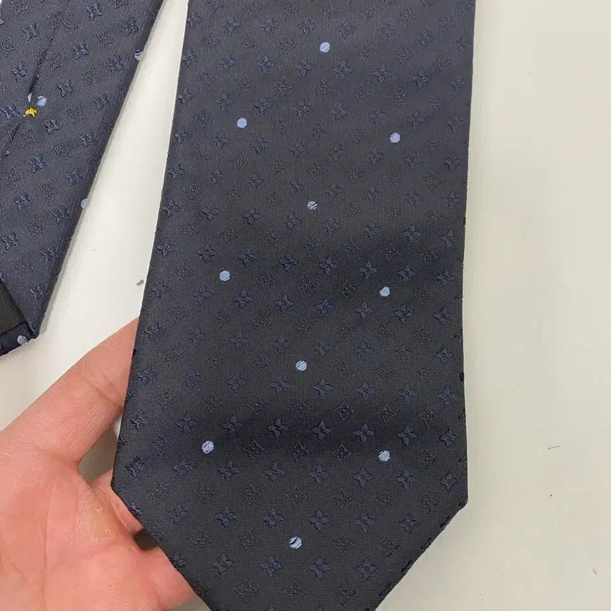 [BUNJANG] Louis Vuitton Tie / (정품) 루이비통 넥타이팝니다