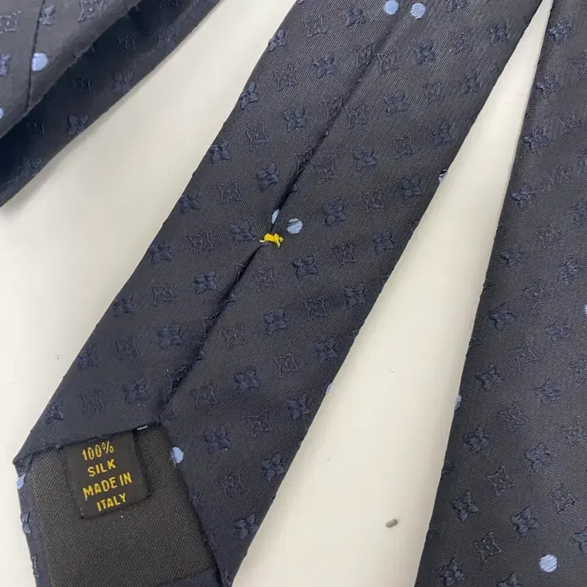 [BUNJANG] Louis Vuitton Tie / (정품) 루이비통 넥타이팝니다