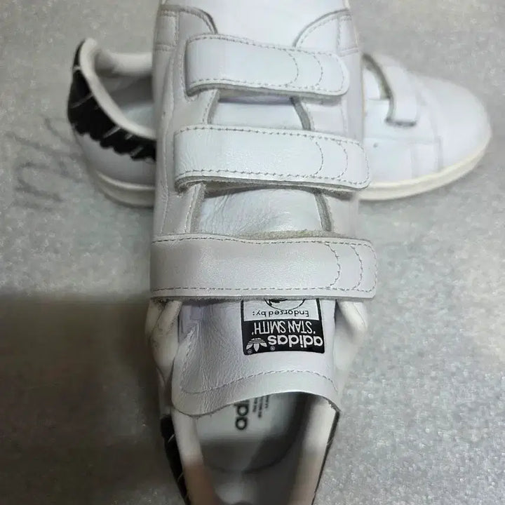 [BUNJANG] Adidas Stan Smith White Sneakers / 아디다스 스탠스미스 찍찍이 화이트