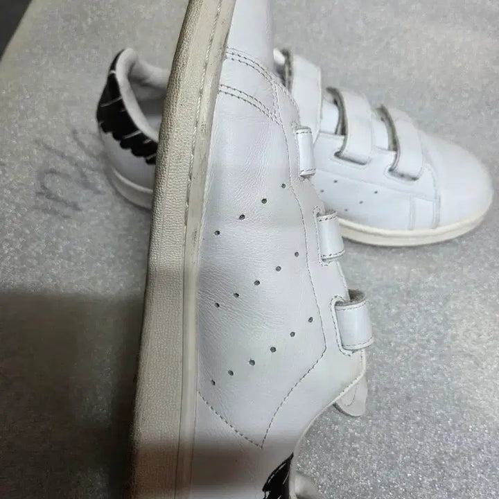 [BUNJANG] Adidas Stan Smith White Sneakers / 아디다스 스탠스미스 찍찍이 화이트