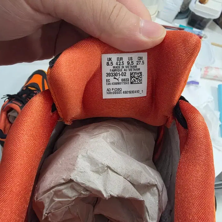 [BUNJANG] Pleasures x Puma Velophasis Re-Lace Red Orange Sneakers / 플레저스 x 푸마 벨로파시스 레이얼스 레드 오렌지 275