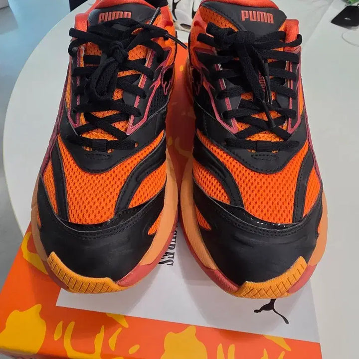 [BUNJANG] Pleasures x Puma Velophasis Re-Lace Red Orange Sneakers / 플레저스 x 푸마 벨로파시스 레이얼스 레드 오렌지 275