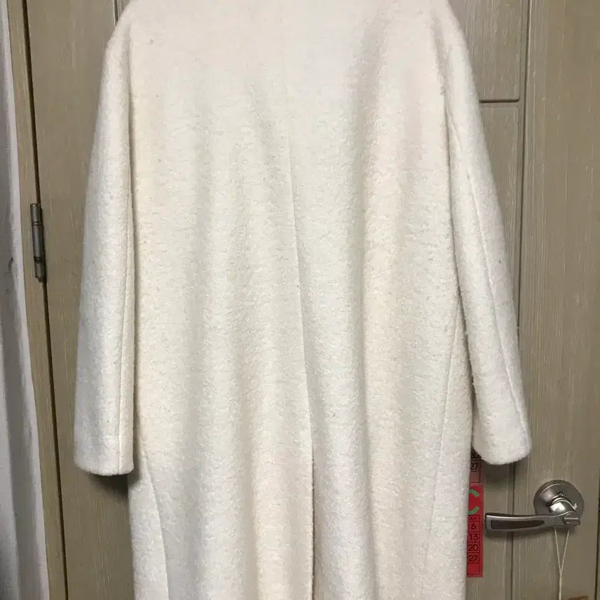 [BUNJANG] Giordano Boucle Coat / 지오다노 화이트 부클 코트