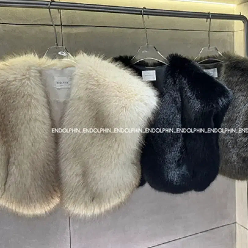 [BUNJANG] Mini Me Fur Vest (Khaki Brown) / 미니미 퍼 조끼(카키브라운 1장)