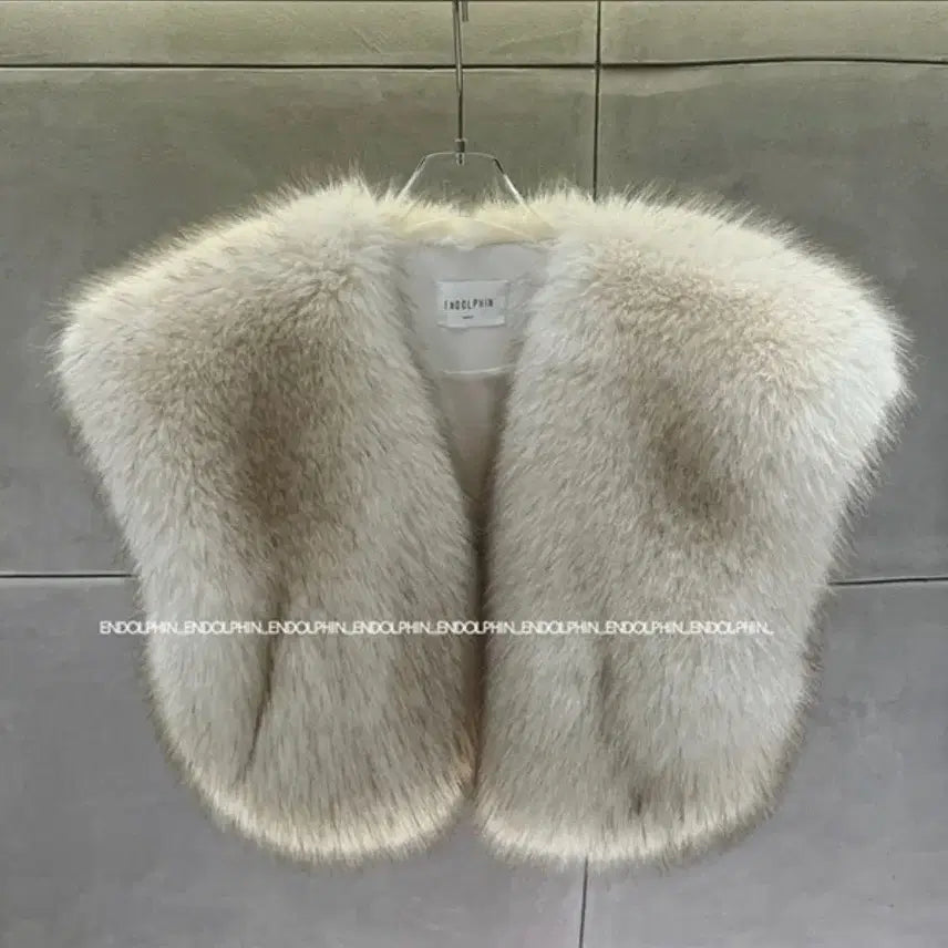 [BUNJANG] Mini Me Fur Vest (Khaki Brown) / 미니미 퍼 조끼(카키브라운 1장)