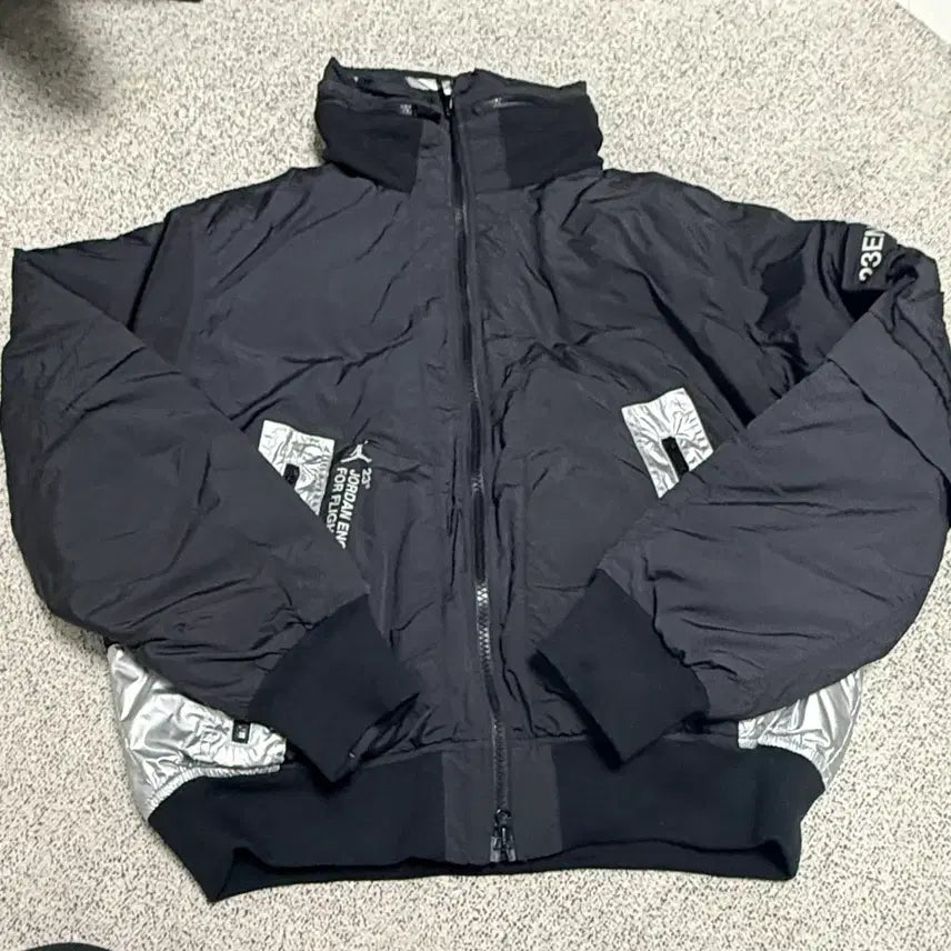 [BUNJANG] Jordan 23 Engineered Reflective Bomber Jacket (S) / [정품] 조던 23 엔지니어드 리플렉티브 항공점퍼 (S/패딩 소재)