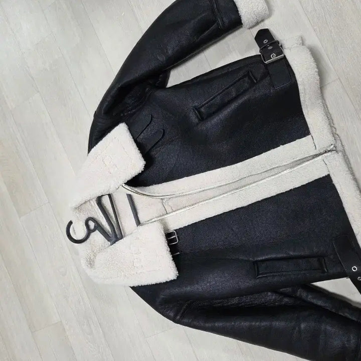 [BUNJANG] Women's Faux Fur Jacket / 블랙 무스탕 퍼 자켓 여성용