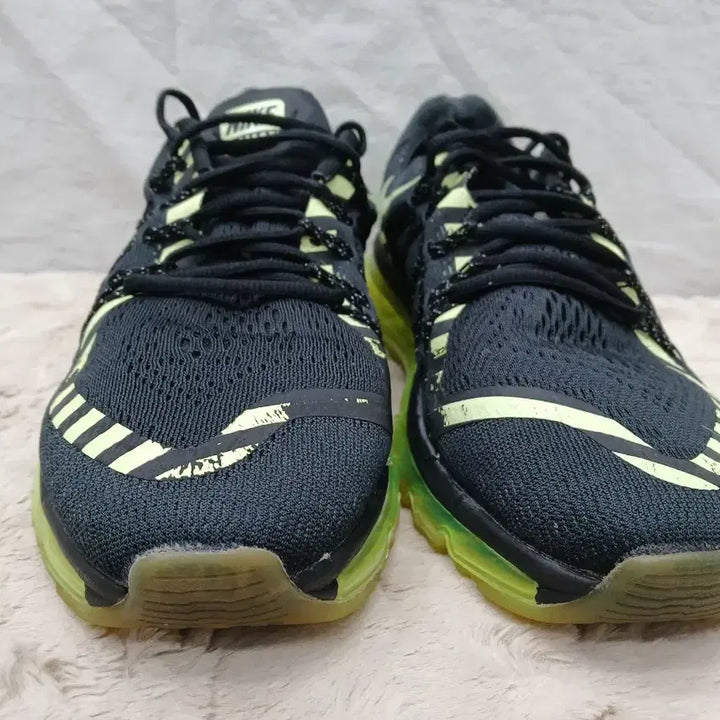 [BUNJANG] Nike Sneakers Black/Lime 285mm / 나이키 운동화 블랙/형광 285사이즈