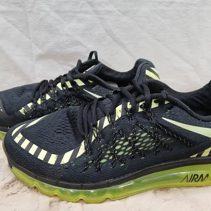 [BUNJANG] Nike Sneakers Black/Lime 285mm / 나이키 운동화 블랙/형광 285사이즈