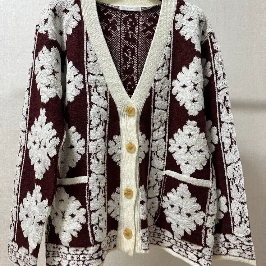 [BUNJANG] Soft Pattern Jacquard Knit Cardigan / (새상품) 부드러운 무늬 자카드 니트 가디건