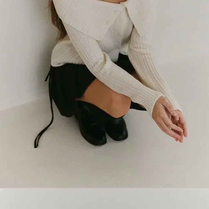 [BUNJANG] Our Comos Off-Shoulder Knit Cardigan (Ivory, New) / 아워코모스 오프숄더 니트 가디건 아이보리 새상품