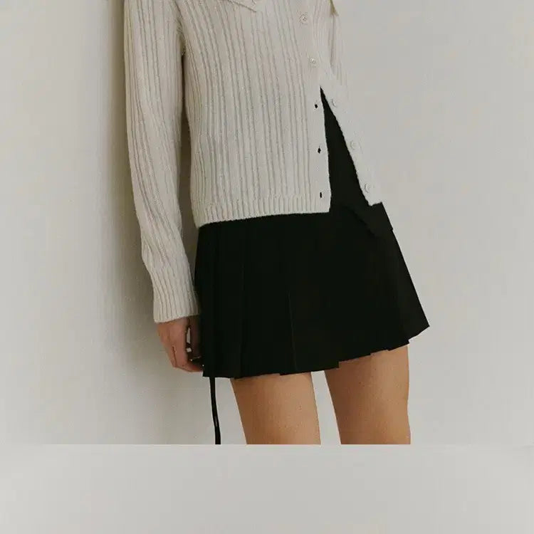 [BUNJANG] Our Comos Off-Shoulder Knit Cardigan (Ivory, New) / 아워코모스 오프숄더 니트 가디건 아이보리 새상품