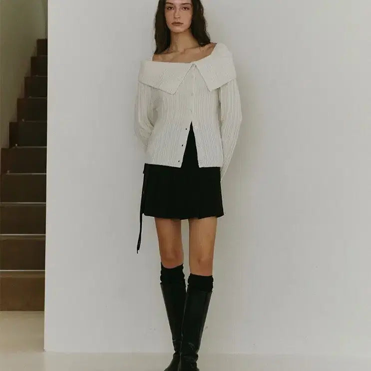 [BUNJANG] Our Comos Off-Shoulder Knit Cardigan (Ivory, New) / 아워코모스 오프숄더 니트 가디건 아이보리 새상품