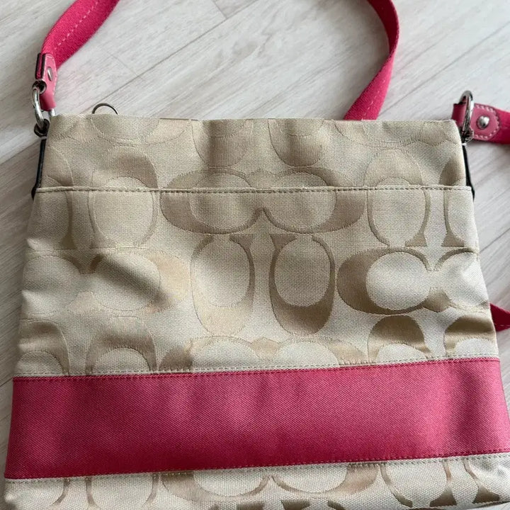 [BUNJANG] Coach Signature Crossbody Bag / 코치 시그니처 크로스백 32*26센치