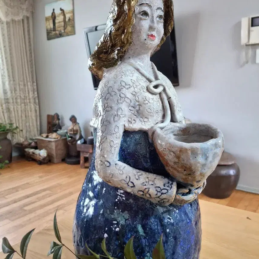 [BUNJANG] Ceramic Woman Statue Vase Ornament / 도자기 항아리든여인상 꽃병조각상 장식품