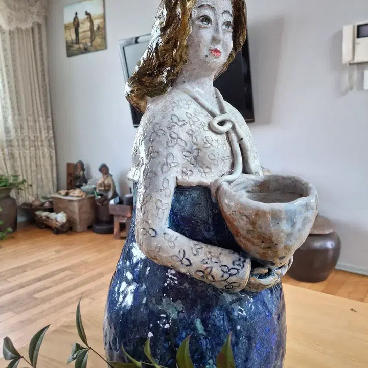 [BUNJANG] Ceramic Woman Statue Vase Ornament / 도자기 항아리든여인상 꽃병조각상 장식품