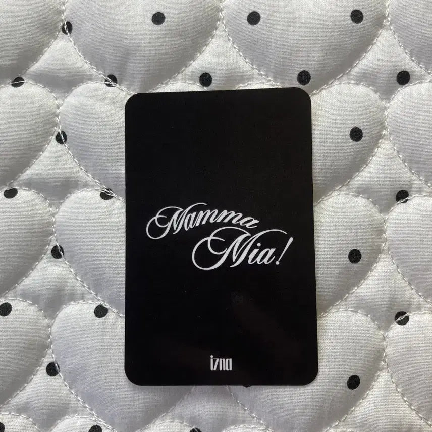 izna 이즈나 방지민 공방포카 not just pretty