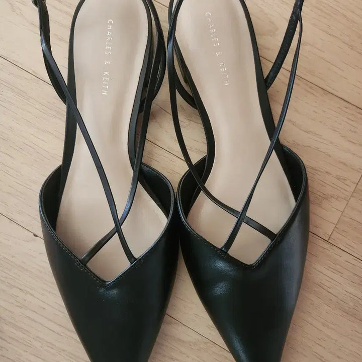 [BUNJANG] Charles & Keith Slingback 38 Size / 찰스앤키스 슬링백 38사이즈
