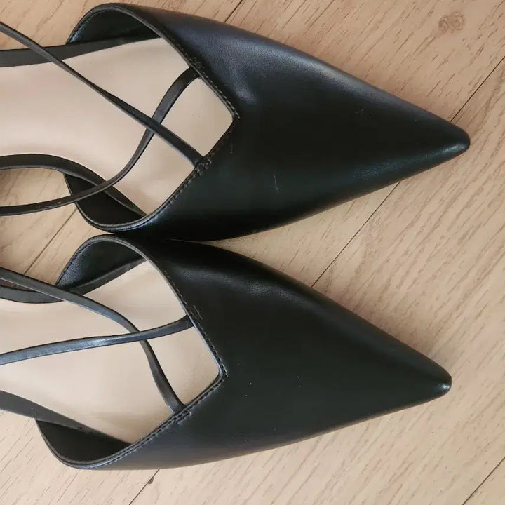 [BUNJANG] Charles & Keith Slingback 38 Size / 찰스앤키스 슬링백 38사이즈