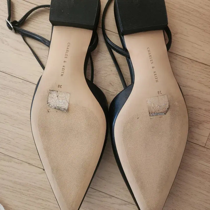 [BUNJANG] Charles & Keith Slingback 38 Size / 찰스앤키스 슬링백 38사이즈