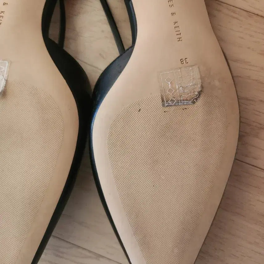 [BUNJANG] Charles & Keith Slingback 38 Size / 찰스앤키스 슬링백 38사이즈