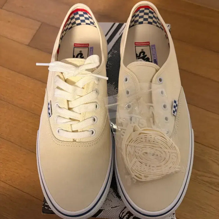 [BUNJANG] Vans Skate Authentic Off-White (Size 290) / (새상품) 반스 스케이트 어센틱 오프화이트 (290 사이즈)