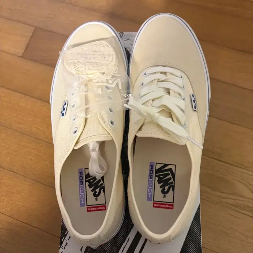 [BUNJANG] Vans Skate Authentic Off-White (Size 290) / (새상품) 반스 스케이트 어센틱 오프화이트 (290 사이즈)